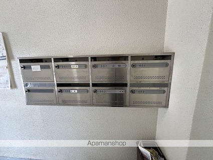 コーポアカシア[事務所/79.9m2]の共用部2