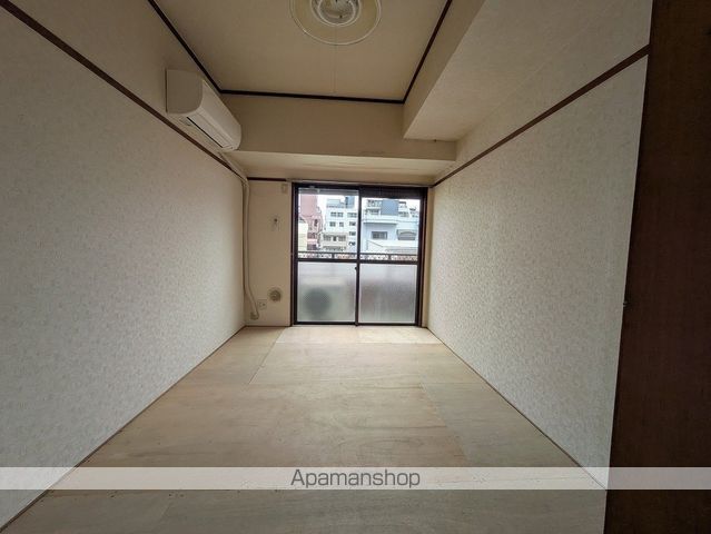 LUCIR十日市の内装写真