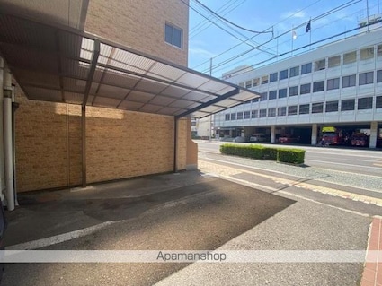 ウィズ番町[2DK/35.4m2]の駐車場