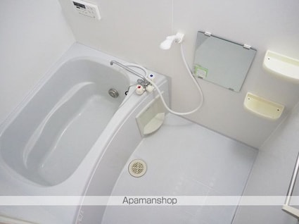 ＬＯＴＵＳ　ＣＯＵＲＴ[2K/32.8m2]のバス