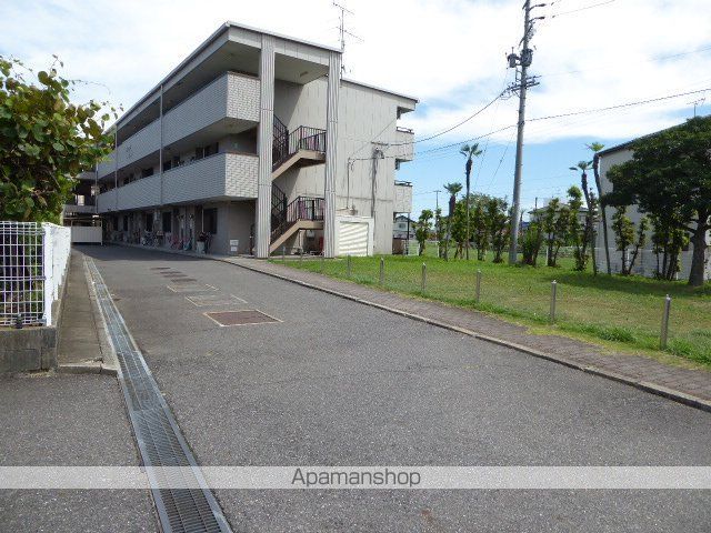 リンピアINOUEの玄関写真