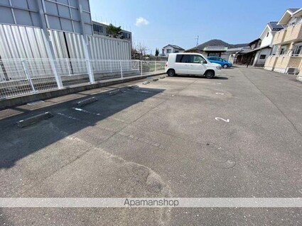 香川県高松市田村町[1R/32.9m2]の駐車場