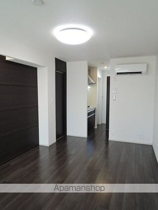 ＯＰＥＲＡ[1K/27.94m2]のリビング・居間