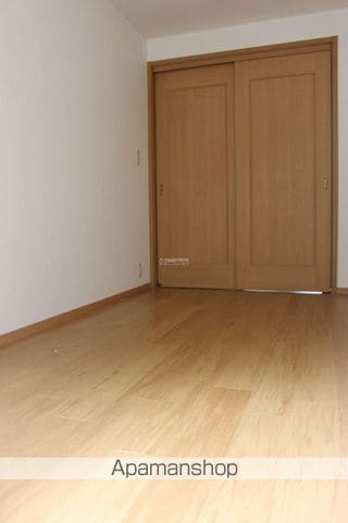シャングリラEの内装写真