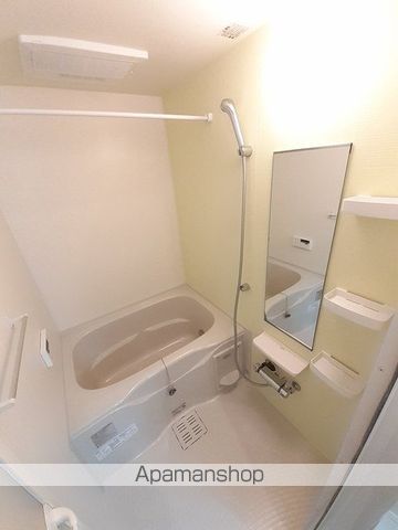 愛媛県新居浜市菊本町２丁目[1R/30m2]のバス