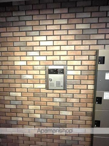オルフェア上本町VII番館の玄関写真