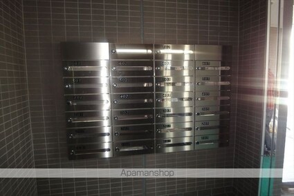 ユニテ・ラ・メール２[3LDK/74.1m2]の共用部1