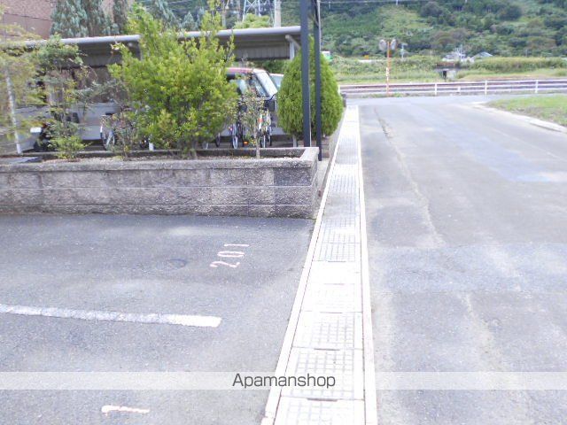 CONVIVEREの玄関写真