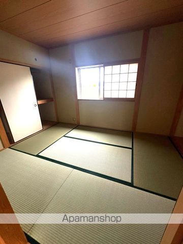 紀勢本線 紀和駅 徒歩7分 2階建 築17年の内装写真
