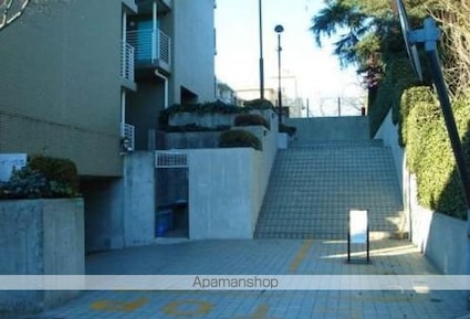 エルハイツ成増[1R/16.47m2]の外観2
