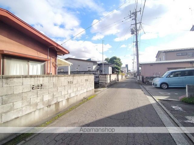 グランピア保戸野の周辺写真