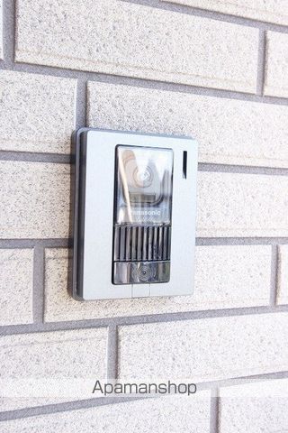 メリディアン3号館の外観写真