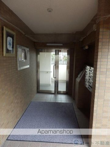 リバーサイドマンションの玄関写真