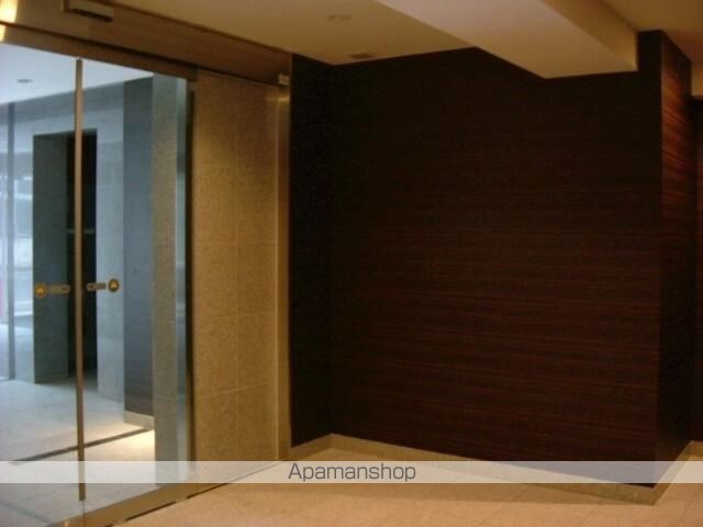 メインステージ錦糸町アヴァンセの玄関写真
