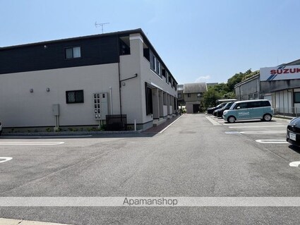 プロムナード　Ｎ[2LDK/58.6m2]の駐車場2