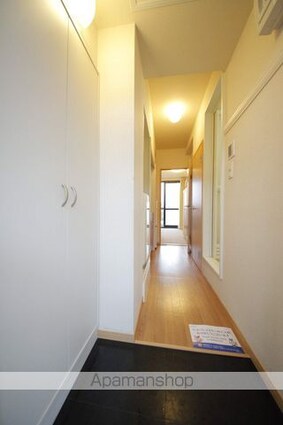 レオパレス椎の実３[1K/19.87m2]の玄関