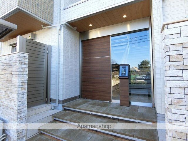 レスポワール・ド・牛田本町の玄関写真