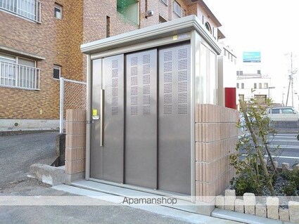 山梨県甲府市下飯田２丁目[2LDK/56.78m2]の共用部