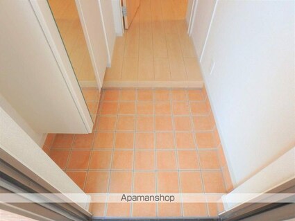 長野県塩尻市大字広丘高出[1LDK/50.49m2]の玄関