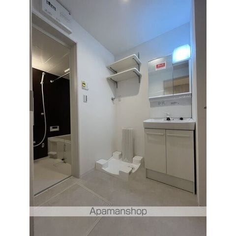 ティンガーラ須ヶ口 WESTの内装写真