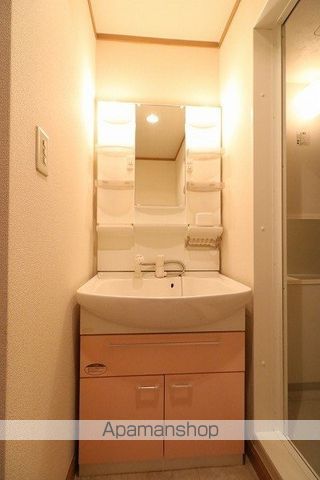 Refined・山越の内装写真