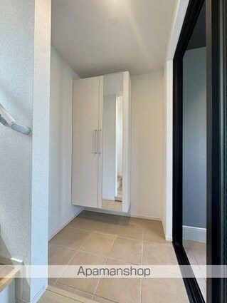 レガリア[1LDK/83.58m2]の玄関