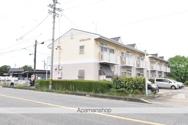 サンビレッジA・Bの玄関写真