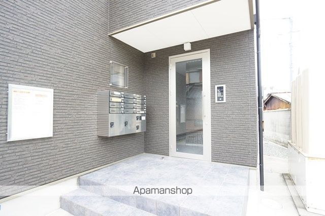 アーバンライフ茨木の玄関写真