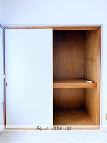 尾野スカイハイツIIの内装写真