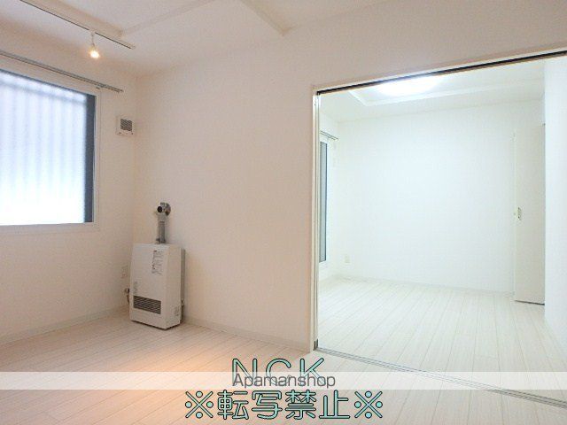 HOPE N8E8の内装写真