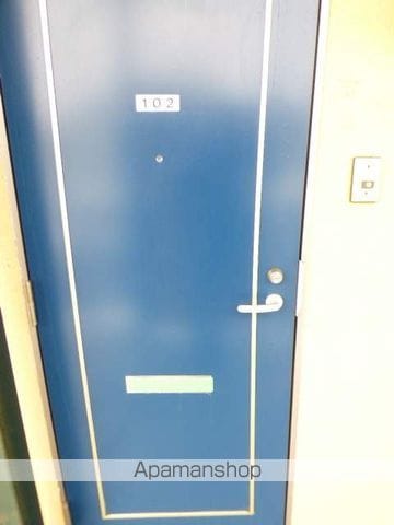 ロフトールKの玄関写真