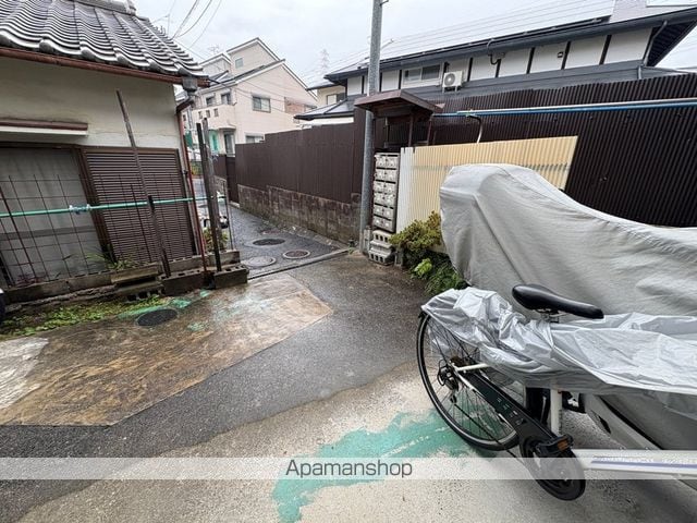 青葉荘の玄関写真