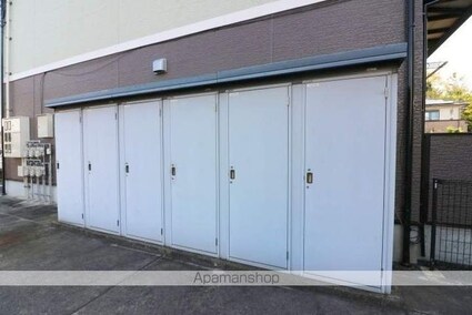 グラン・クール　Ａ[2LDK/61.98m2]の共用部3