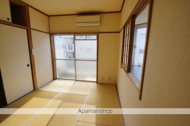 新地マンション C棟の内装写真