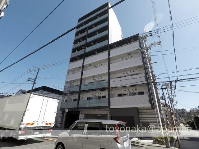 リブネスコート大阪大学前の外観写真