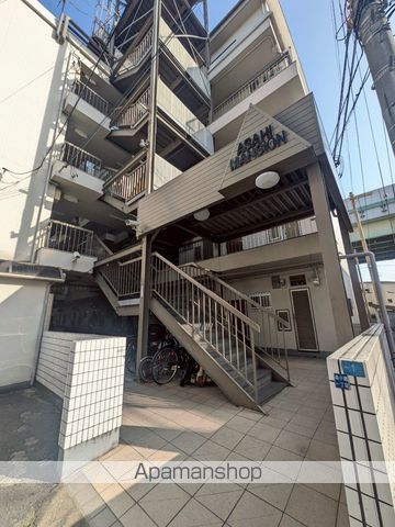 アサヒマンションの玄関写真