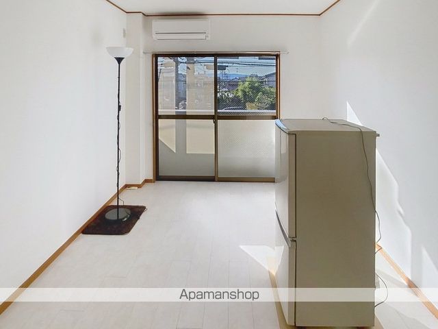 ロイヤルマンション甚目寺の内装写真