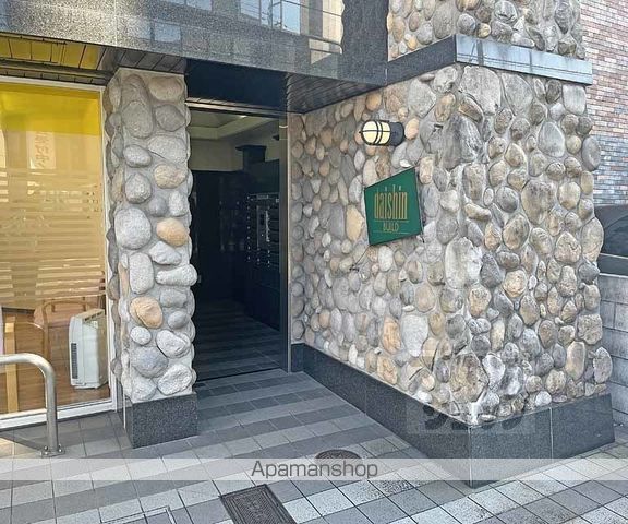 DAISHINビルの玄関写真