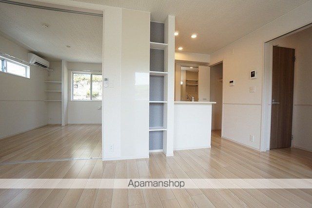 コンフォルタ茶屋の原の内装写真