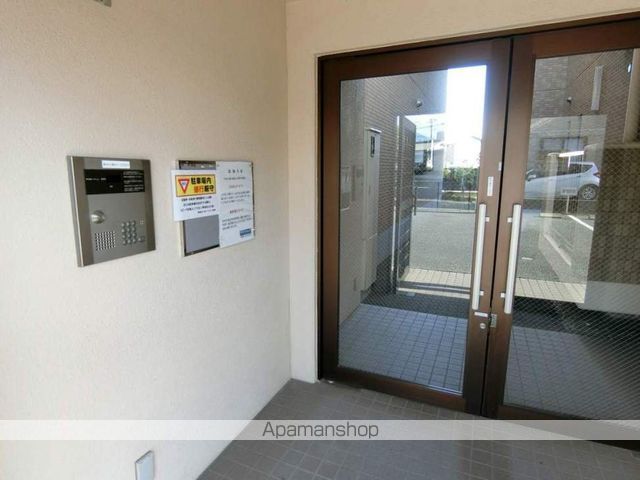リセス南大岡A・B棟の玄関写真
