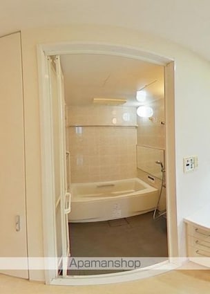 サーパス太田中央公園二番館[4LDK/89.1m2]のバス