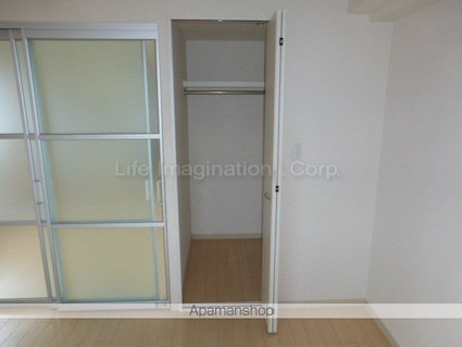 高栄京町マンション[1LDK/40.57m2]の収納