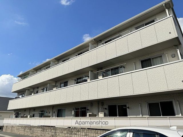 コンフォールの外観写真