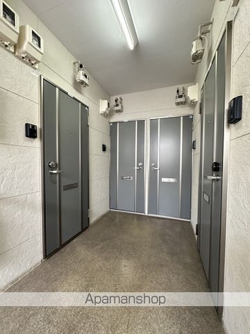 プログレス元町の玄関写真