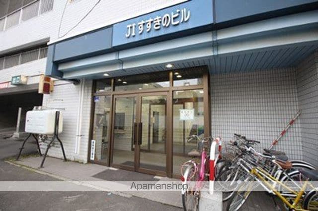 J1すすきのビルの玄関写真