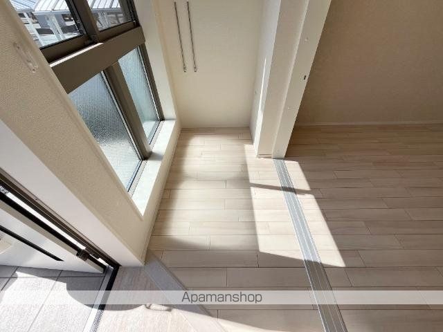 伊予鉄道高浜線 西衣山駅 徒歩2分 2階建 新築の内装写真