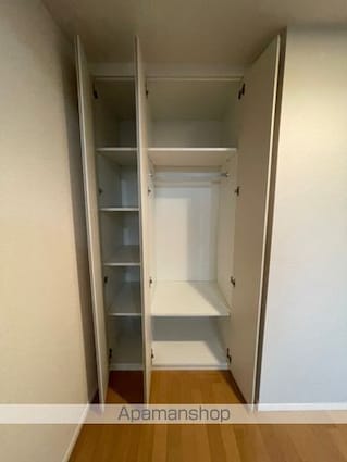 ユニゾンタワー[1LDK/47.06m2]の収納