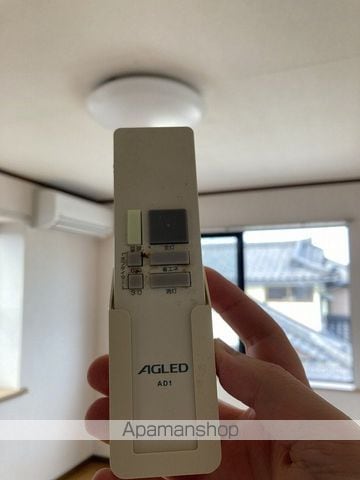 越後線 小針駅 徒歩19分 2階建 築27年の内装写真