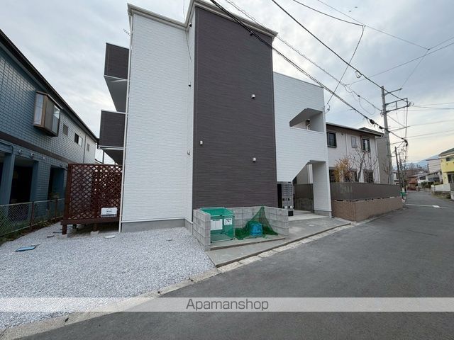ひなたと春風のラテの外観写真