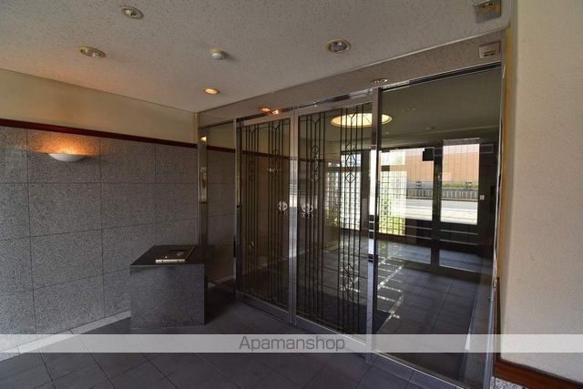 リアライズ門真本町の玄関写真